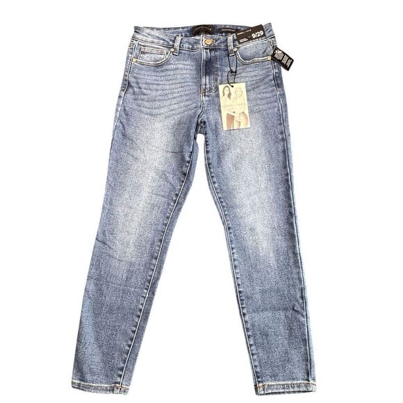 KENDALL + KYLIE Sz 9/29 The Ultra Babe Skinny Jeans Light Blue Wash Mid-Rise - Picture 1 of 13